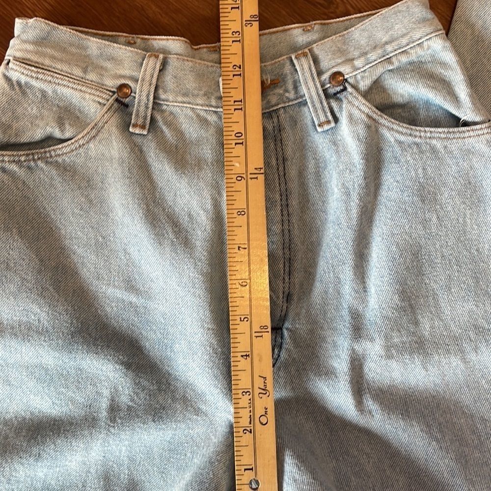 Vintage Wrangler highrise Jeans from Urban Renewal - Picture 10 of 12